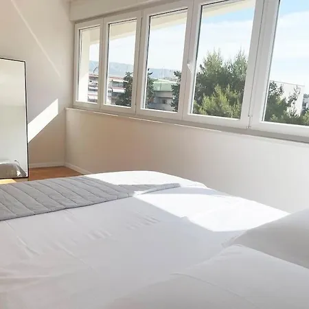 Apartamento New Lovre With Balcony Split